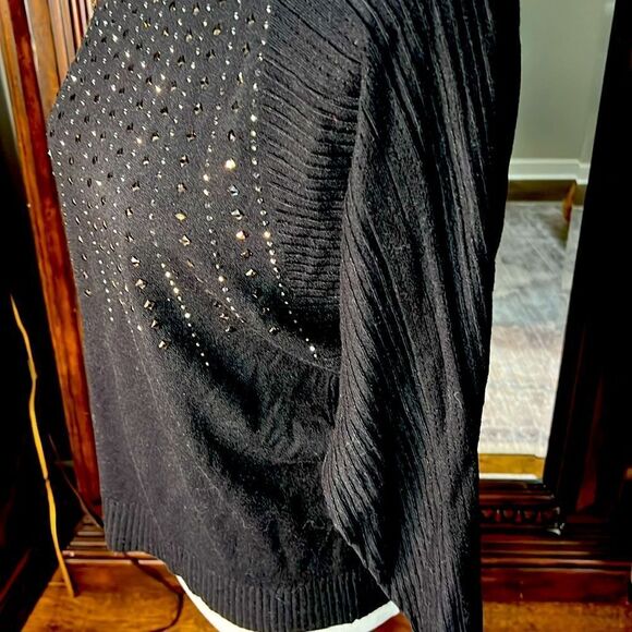 Liv Milano Gorgeous Embellished Sweater Medium. WT220 - Picture 2 of 6